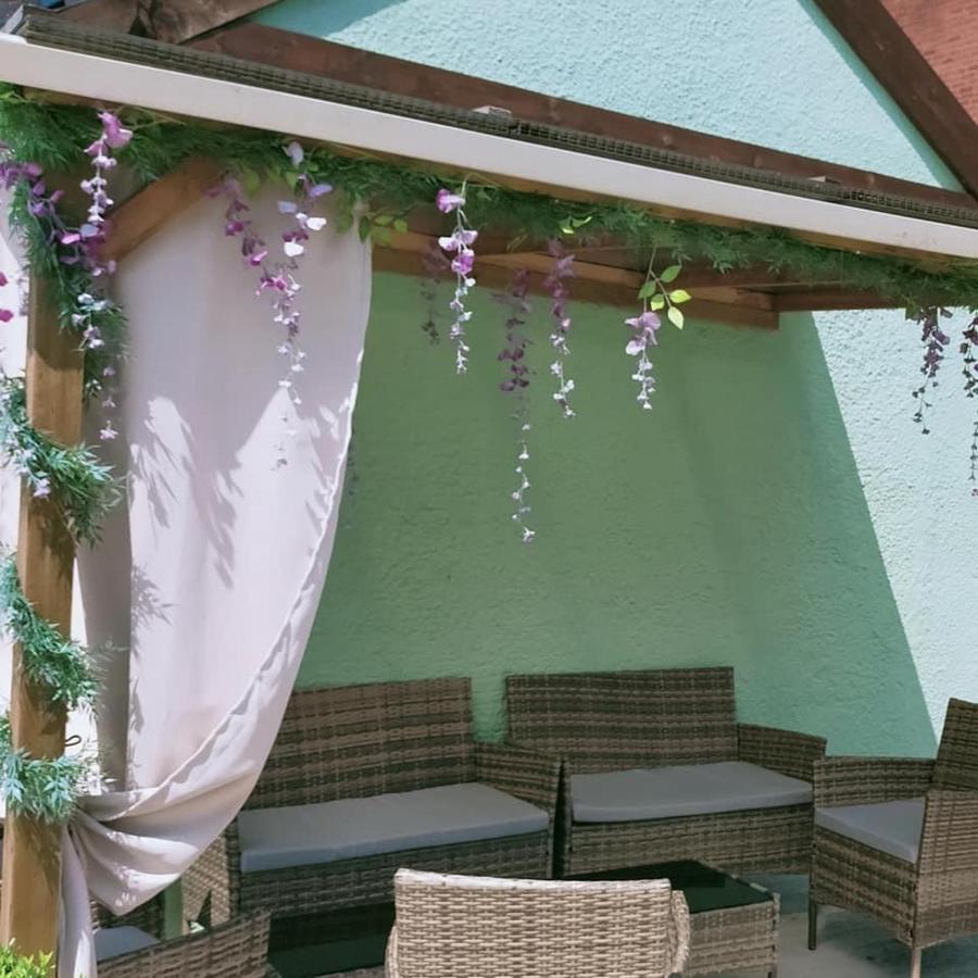 The Hawthornes Licensed Guest House Knottingly Buitenkant foto